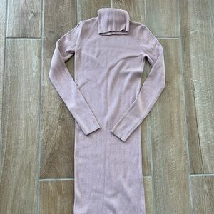 Express mauve turtleneck dress XS